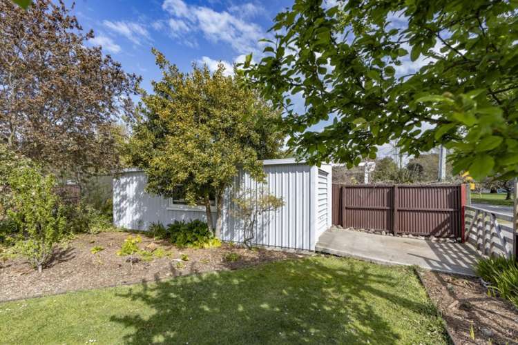 35 Penfold Square Leithfield_20