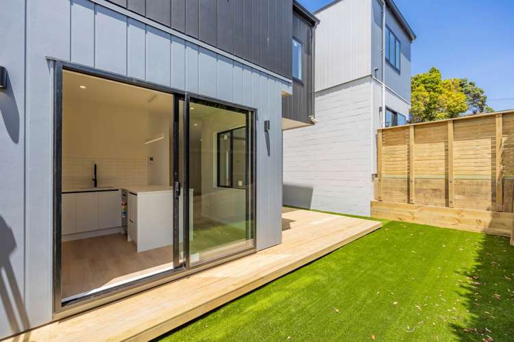 2/3a Long Bay Drive Torbay_12