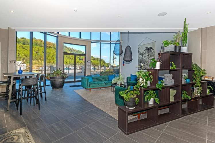 211/2 Reads Quay Gisborne_18