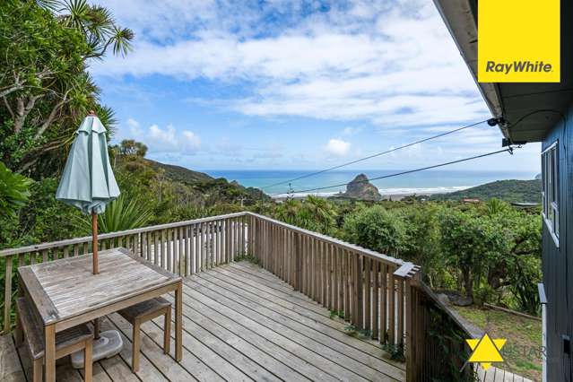 16 Piha Road Piha_2