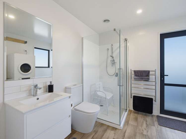 10 Randolph Street Woolston_12