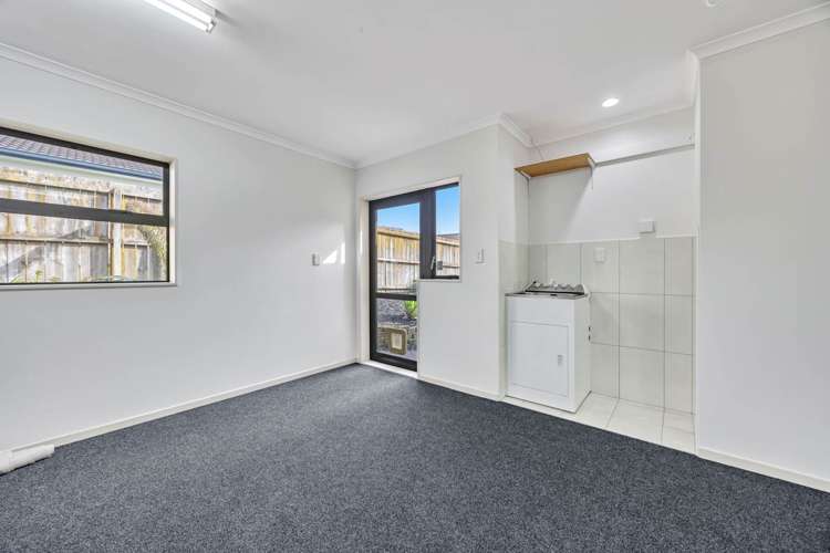 10 Bonny Crescent Westgate_26