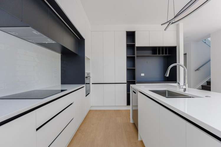 142 Moore Street Hillcrest_2