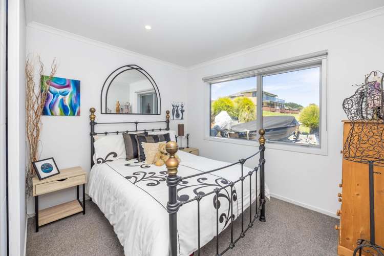 474 Maukutea Drive Aotea Harbour_21