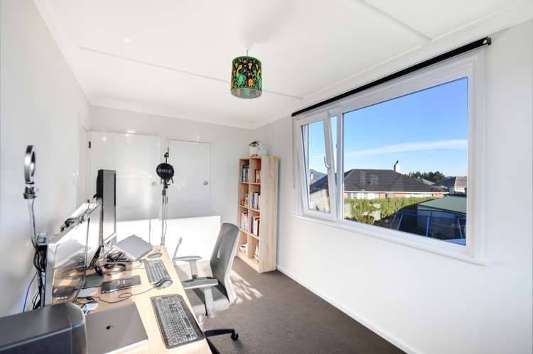 146 Riselaw Road Calton Hill_8