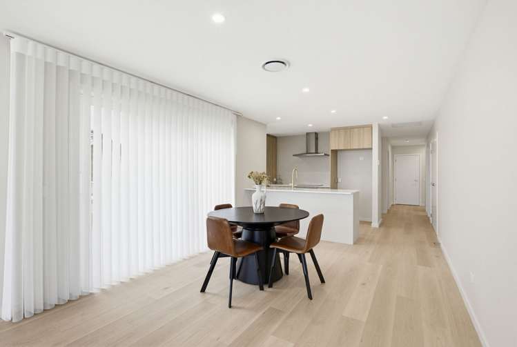 6 Homestead Avenue Stoke_5