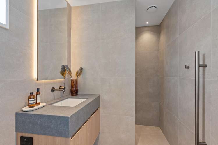 1/13 Lees Road Strowan_19