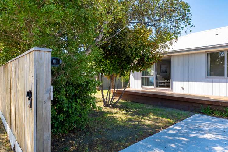 99 Pacific Road North New Brighton_22