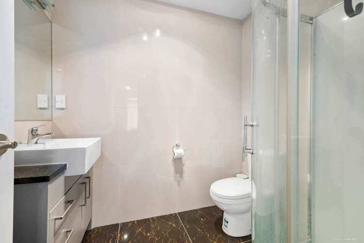 9/75 Tamahere Drive Glenfield_11