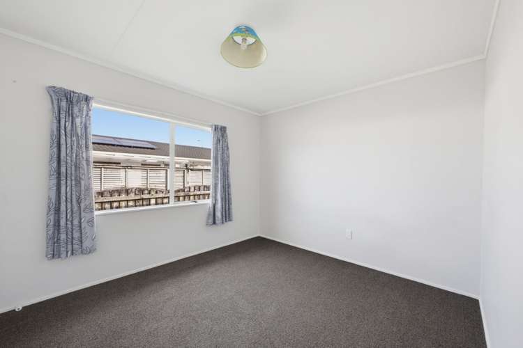 27A Tiverton Crescent Whalers Gate_19