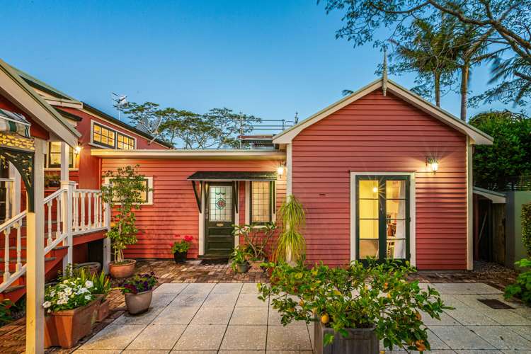 1 Oxford Terrace Devonport_15