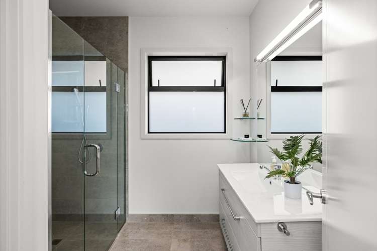 7 Rotoiti Way Poraiti_19