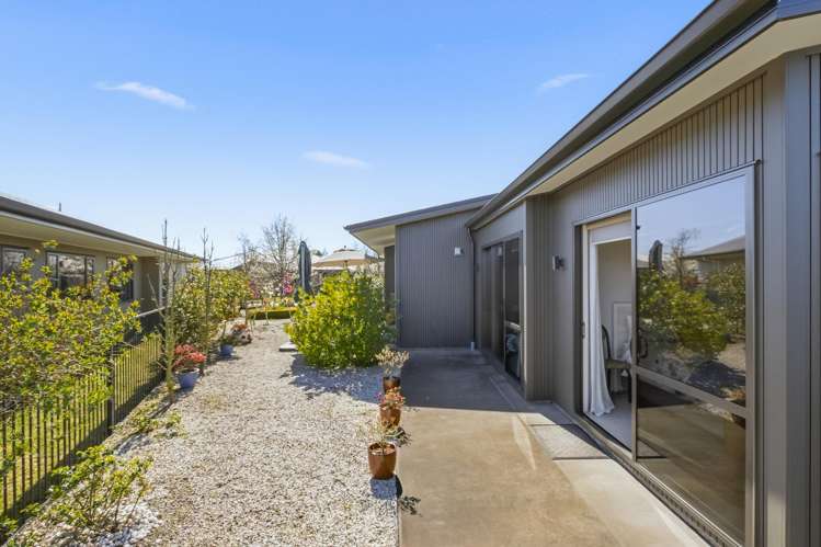 15 Noumea Drive Rangatira Park_25