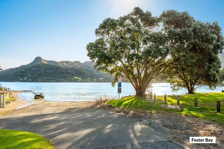 22 Foster Avenue Huia_5