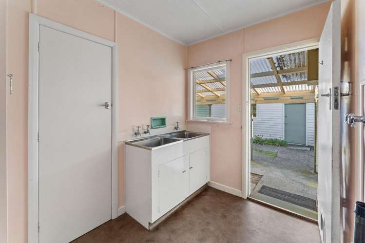 66 Eighty Eight Valley Road Wakefield_18