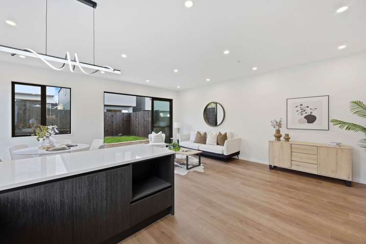 27 Sails Road_3