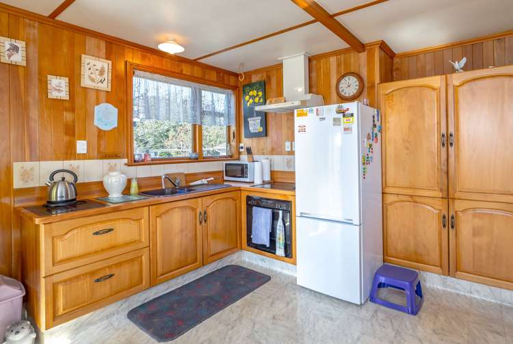 381 High Street South Carterton_4