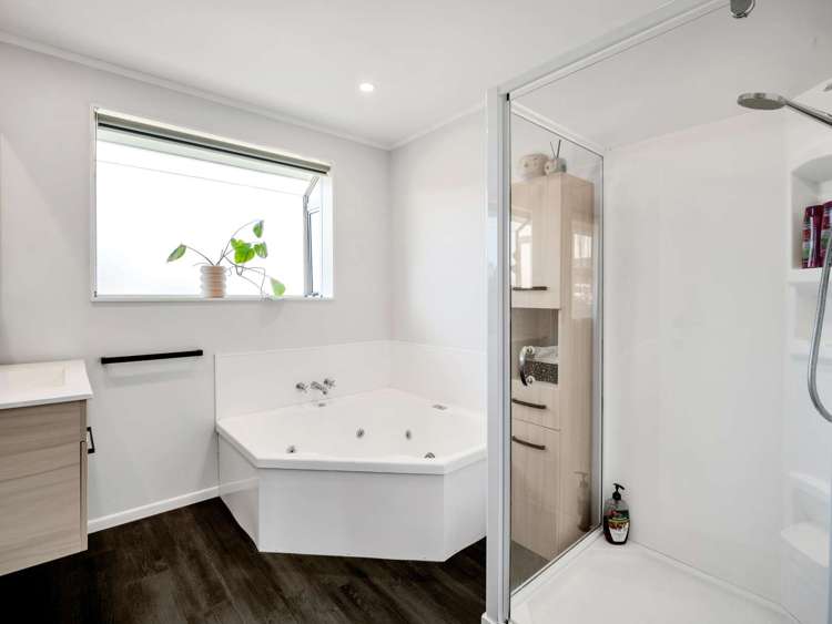 23 Charles Street Weston_25