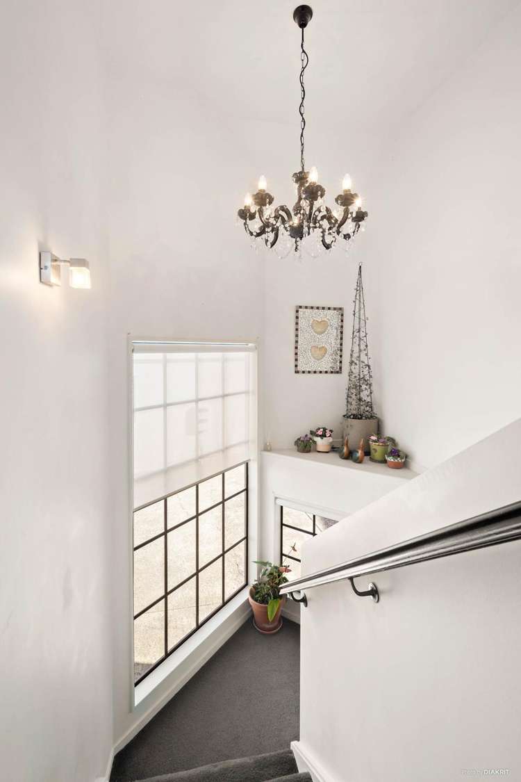 6/12 Wernham Place Northcote_13