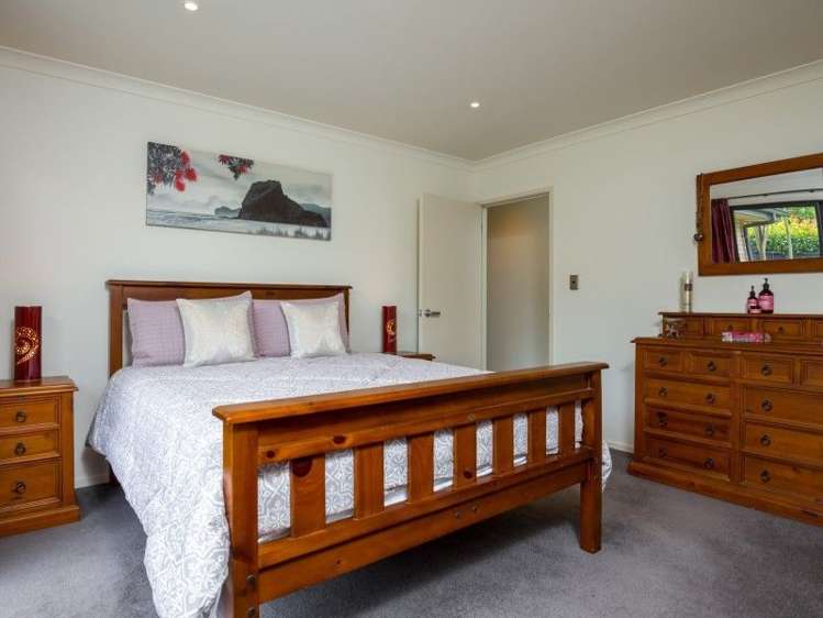 12 Nottinghill Drive Springlands_10