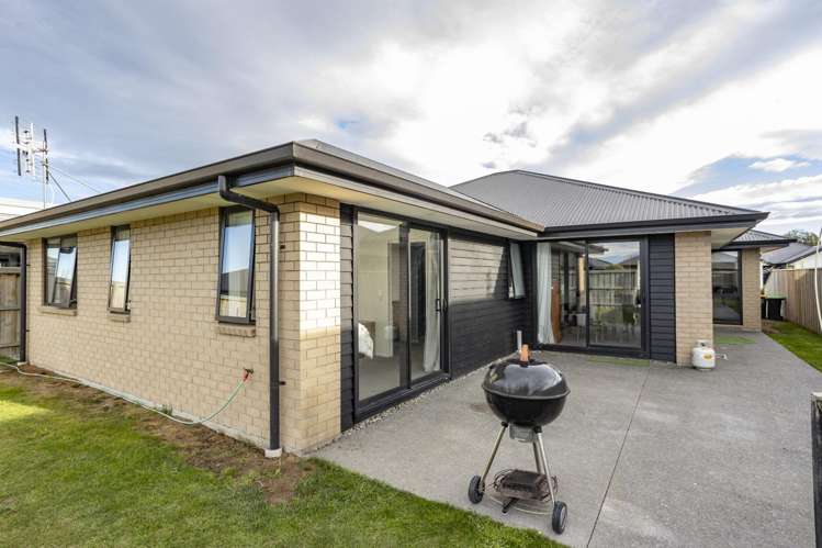 48 Quinn Crescent 11362_16