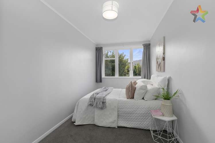 32 Ngata Grove Trentham_13