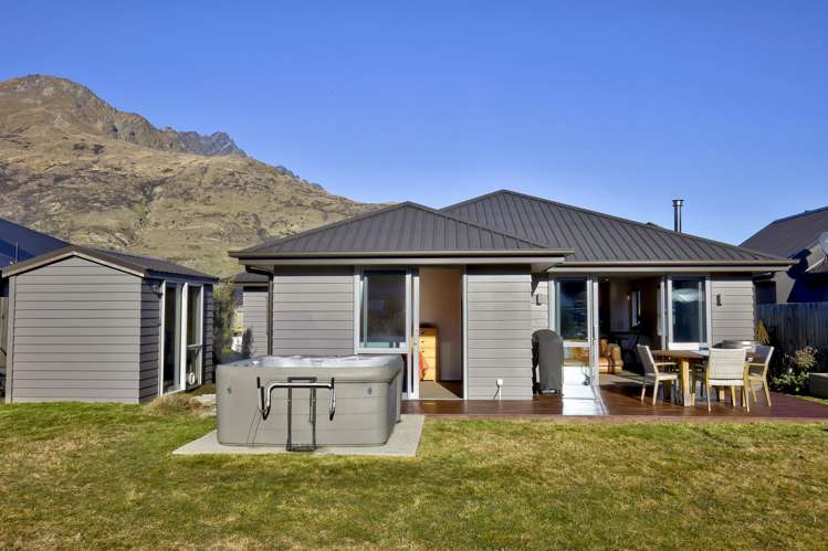27 Walton Way Lower Shotover_21