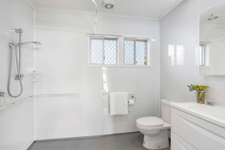 3/2 Mickle Street Te Atatu South_9