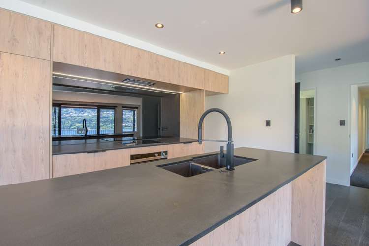 548 Peninsula Road Kelvin Heights_5