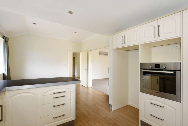 2 Cambria Gardens The Wood_21