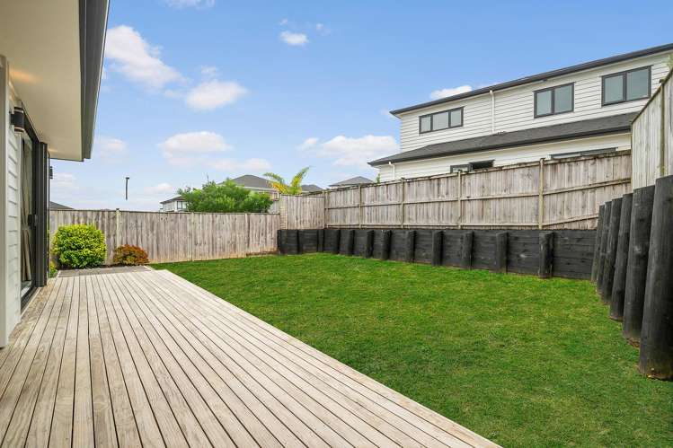 21 Ascension Crescent Orewa_23