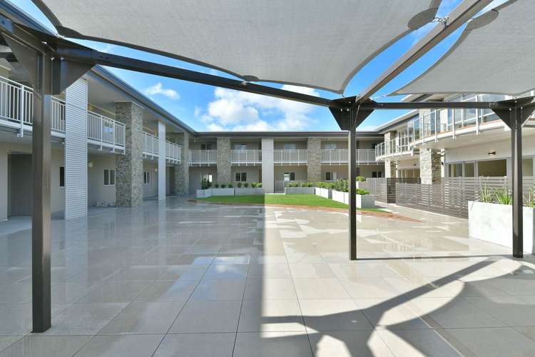 211/252 Centreway Road Orewa_16