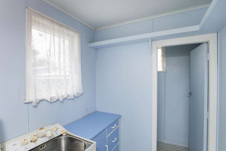 15 Waverley Street Elgin_13