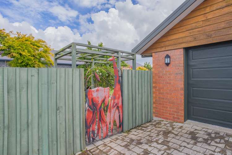 45 Pages Road Marchwiel_25