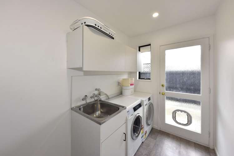 2 Edwins Way Burwood_14