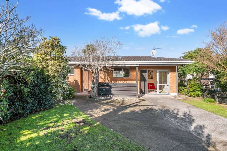 1/957a Beach Road Torbay_19