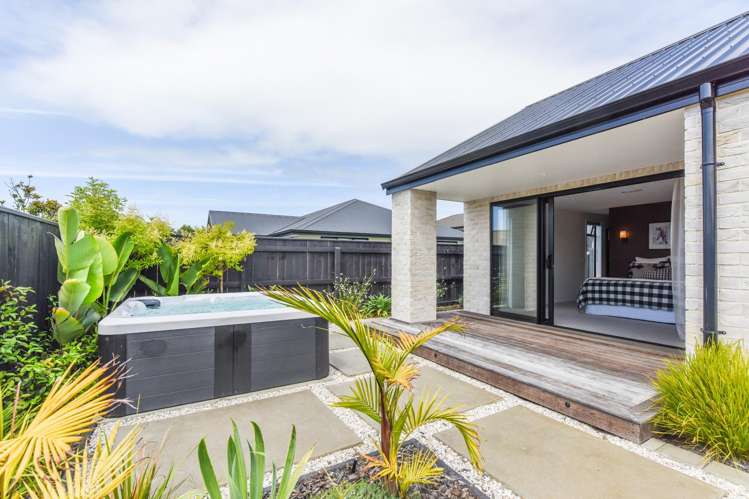 5 Safre Place Mapua_34