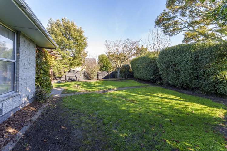 127 Denise Crescent Hornby_18