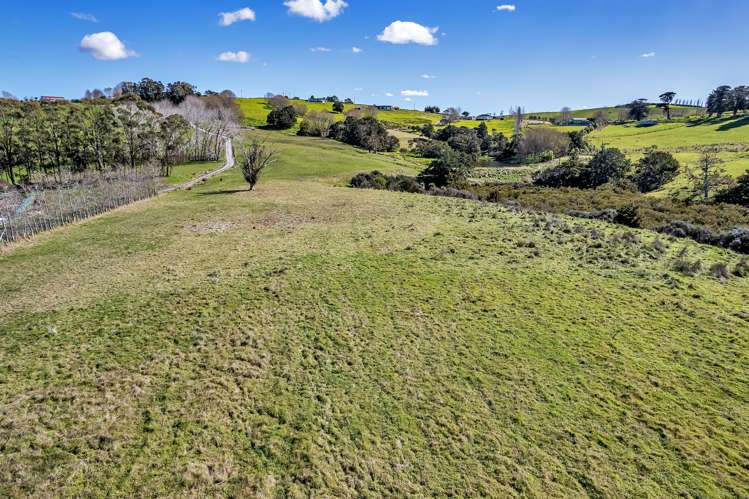 111 Petley Road Paparoa_9