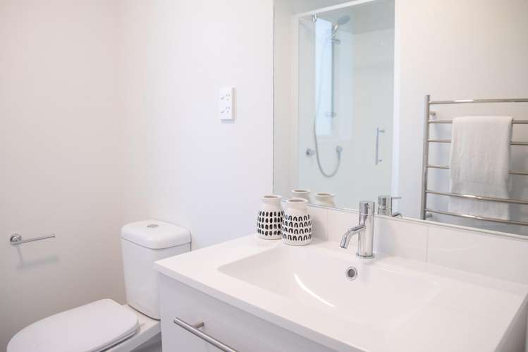 4/4 Glidepath Road Hobsonville_10