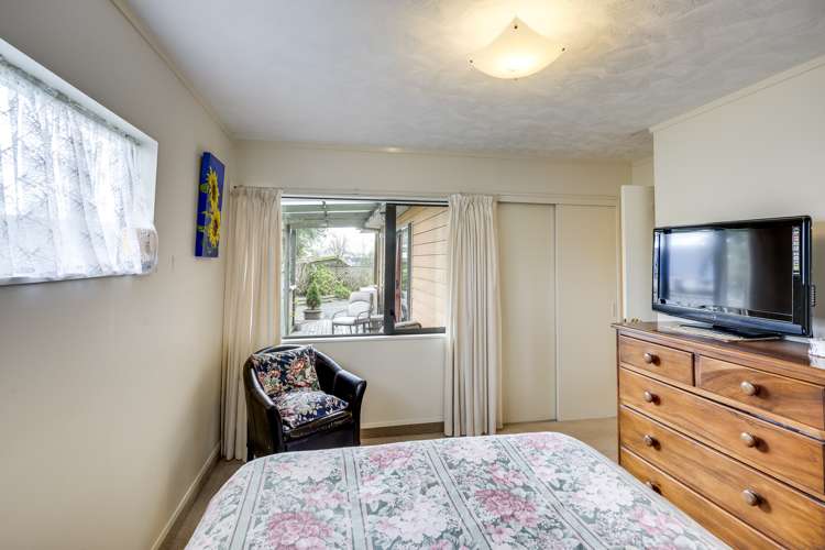 2/16 Alan Styles Place Greenmeadows_11