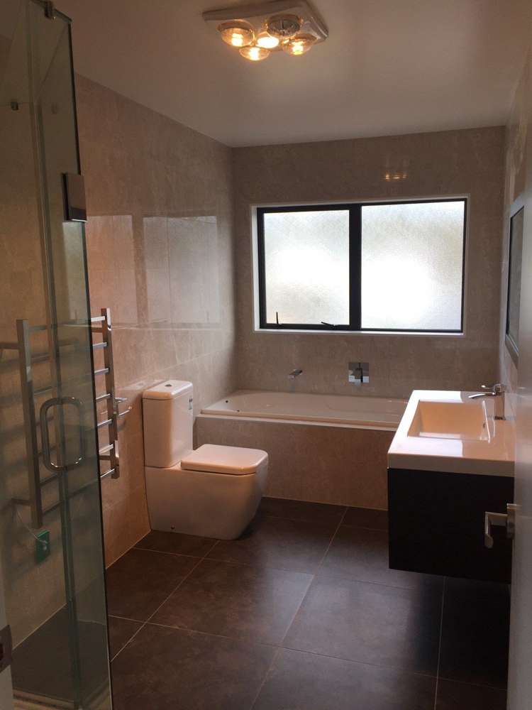 688 Beach Road Browns Bay_10