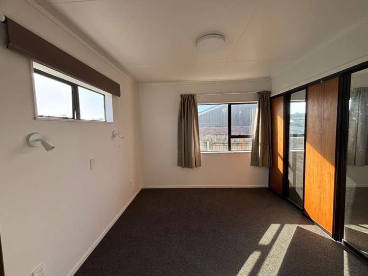 B/7 Colenso Place Ōtaki Beach_9