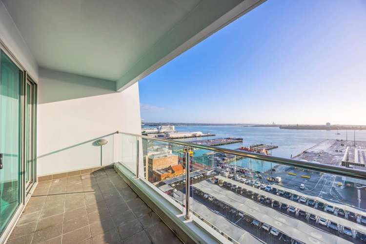 1514/2 Beach Road City Centre_8