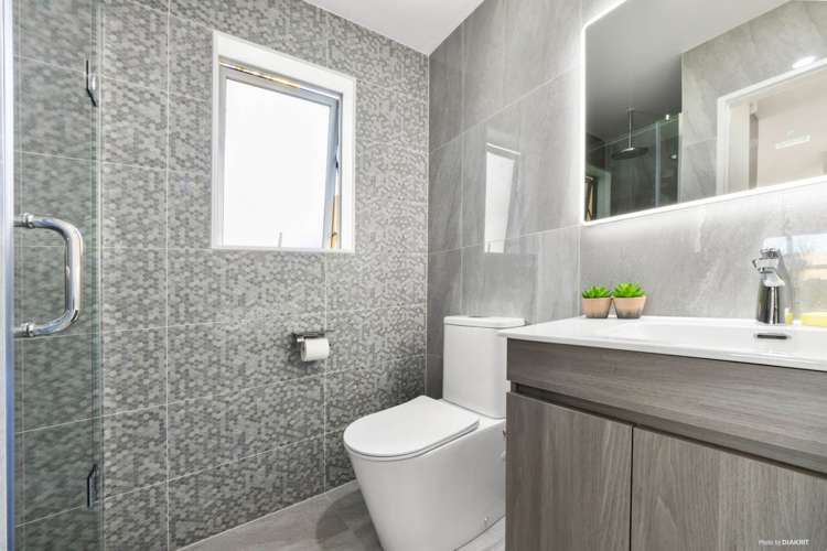 83 Queenstown Road Onehunga_12