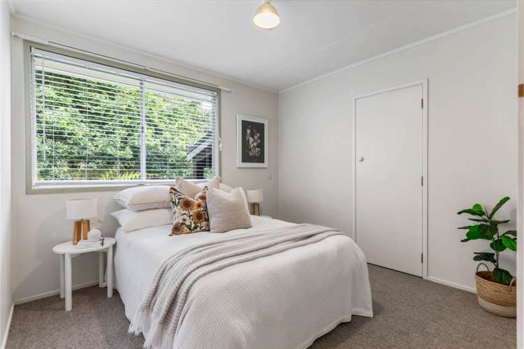 20 Oruamo Place Beach Haven_18