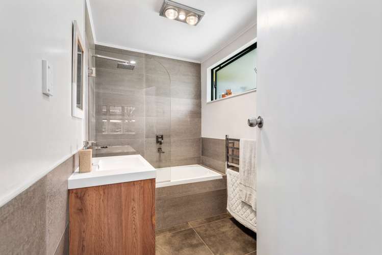 38 Lavinia Crescent Mangere East_10