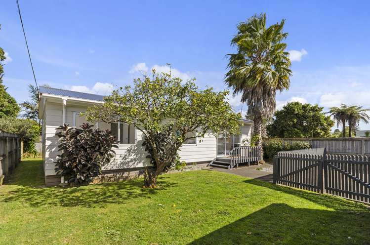 2/60 Taikata Road Te Atatu Peninsula_0