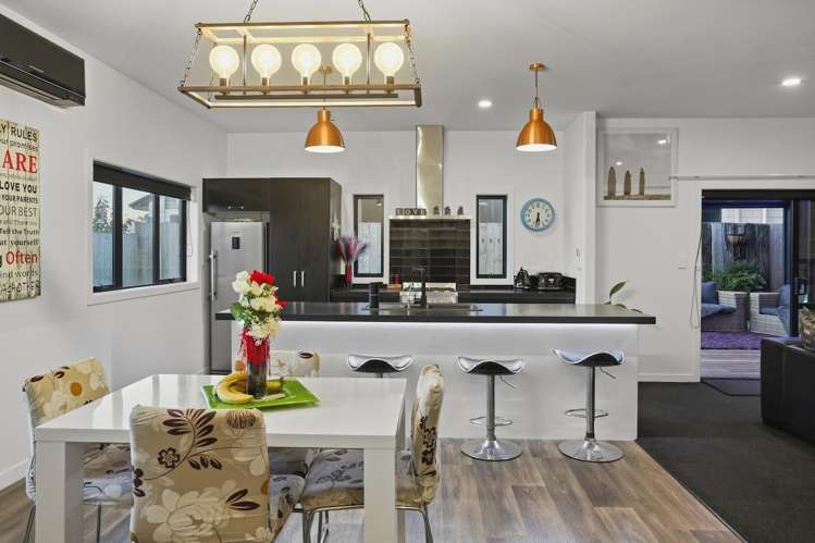 10 Ellesmere Close Pyes Pa_5