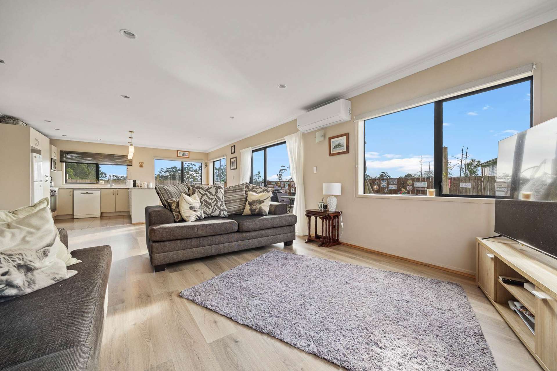 32 Aitkenhead Court Parakai_0